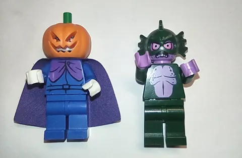 LEGO Scooby-Doo Lot: Swamp Monster & Headless Horseman (Torso Crack) 75902