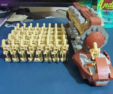 LEGO Star Wars Custom Droid Carrier/Droid Army Lot Of 56 Droids