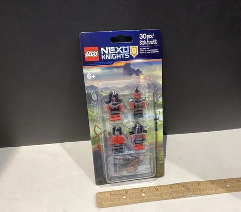 LEGO NEXO KNIGHTS: Monsters Army-Building Set (853516)