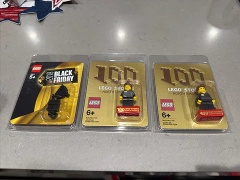 BLACK FRIDAY 2019 /100 LEGO Store North America Minifigs