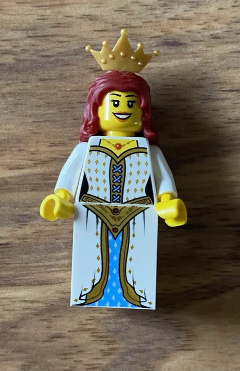 LEGO Castle Lion Princess Minifigure (cas533) From Dragon Mountain 70403