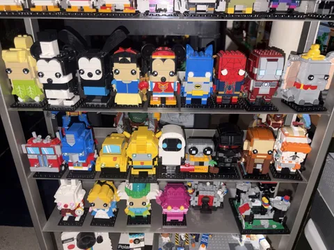 LEGO BRICKHEADZ LOT OF 22 #2/2