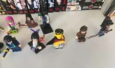 LEGO Minifigure Lot w/ Various Accessories & Parts, Plastic Figures