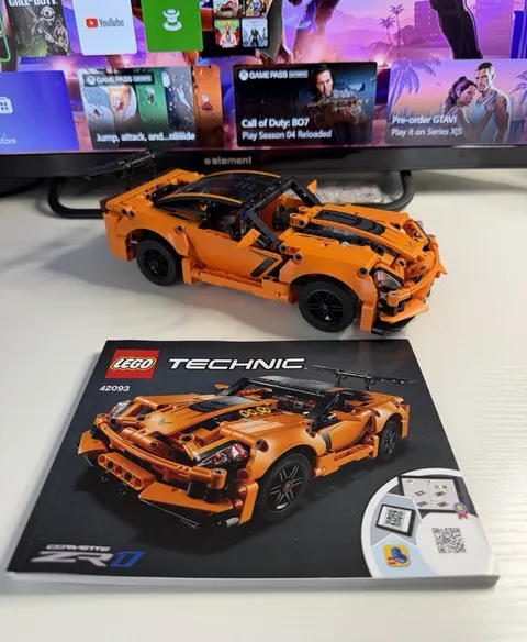 LEGO Technic 42093 Chevrolet Corvette ZR1