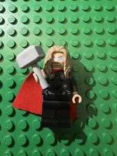 LEGO Sh0734 Thor Long Dark Tan Hair Minifigure Marvel Super Heroes Avengers