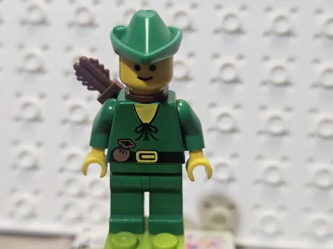 LEGO Castle Forestman With Pouch Green Hat And Quiver