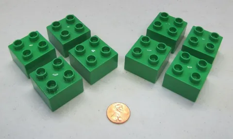 LEGO Duplo MEDIUM GREEN 2x2 BRICK 8 Block Lot House Castle Building Structure