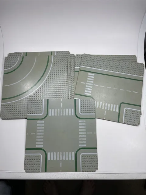 6 Vintage LEGO Baseplate Plate Road 2 T-Intersection with Crosswalks 3 Curves