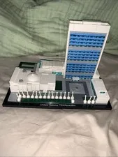 LEGO 21018 Architecture United Nations Headquarters No Box or Manual