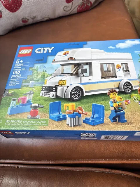 LEGO City: Holiday Camper Van (60283) Used Complete