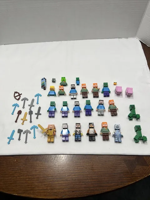 LOT OF 37 MINECRAFT LEGOS FIGURES, PEOPLE, STEVE, ALEX, Pig Creeper