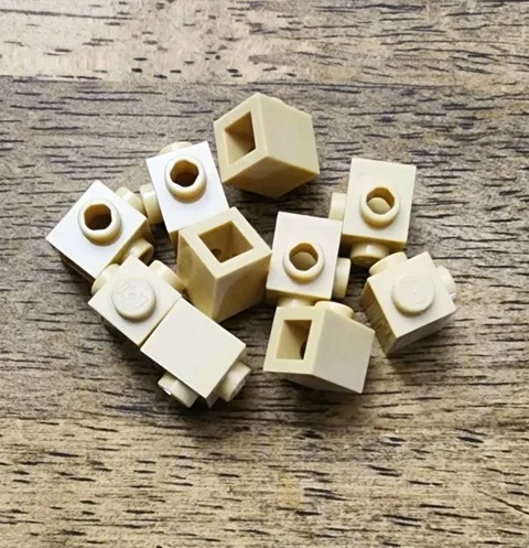 LEGO Tan Brick, 1 x 1, Studs on 2 Sides Adjacent QTY 10. Part No. 26604
