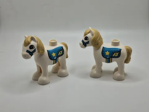 Lego Duplo White Horse Pony Animal For Farm Blue Saddle For Stable x2