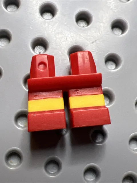 LEGO 41879pb001 Simpsons Fallout Boy Milhouse Legs Replacement Part sim032 Dents