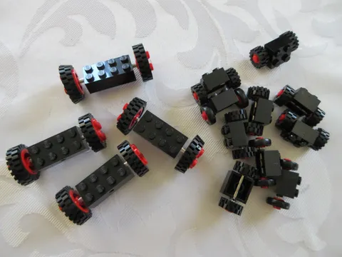 Vintage LEGO 1980s Wheel Sets, METAL Axels LOT, 10 SMALL, 4 LARGER, RED WHEEL CT