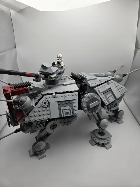 Lego star wars AT-TE Walker Trade federation Troop Carrier X Wing Coin