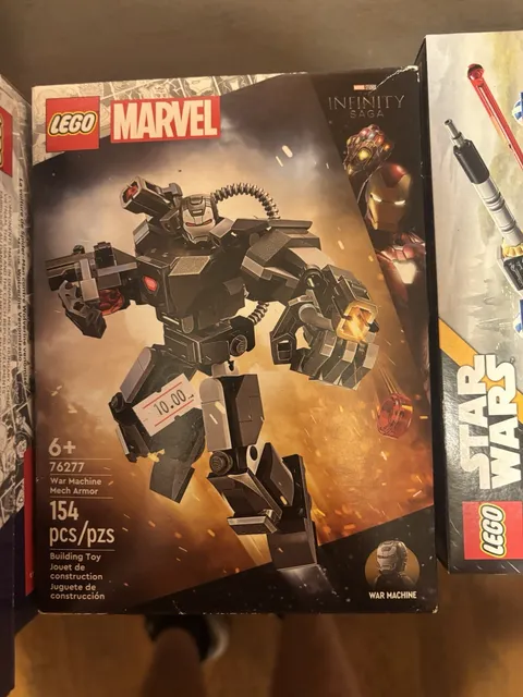 LEGO Super Heroes: War Machine Mech Armor (76277)