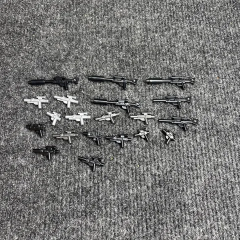 Lot Of 20 Lego Weapons Guns Blasters Toy Black & Silver Star Wars 6129265