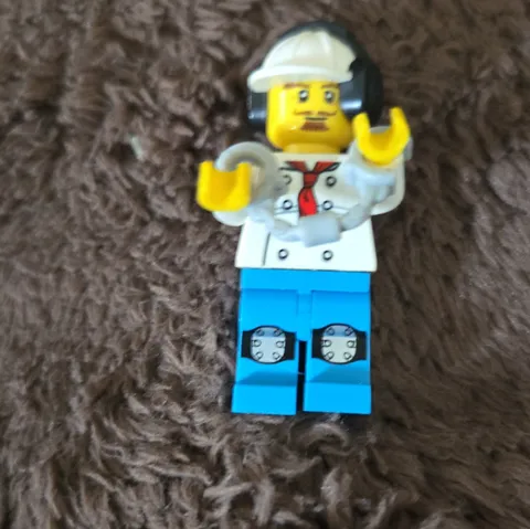 LEGO Movie #tlm051 - Gordon Zola - Light Scratches/No Cracks
