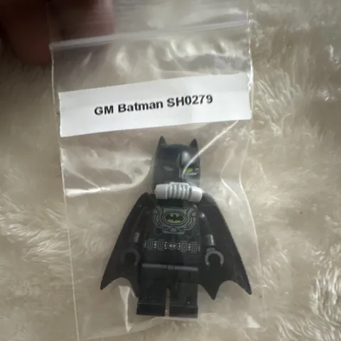 LEGO GM Batman Minifigure SH0279 Black Cape Plastic Figure Polybag Age 5+