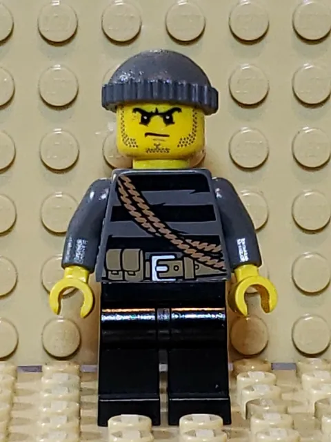 LEGO Minifigure Cty0364 City Burglar Gray Black Stripes Rope Keys Belt Knit Cap