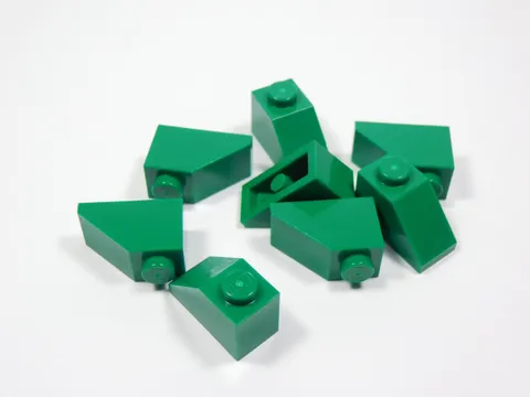 LEGO 8 Green 2x1 Slopes Bricks S0