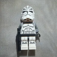LEGO Star Wars Wolfpack Clone Trooper Minifigure  w/ Blaster