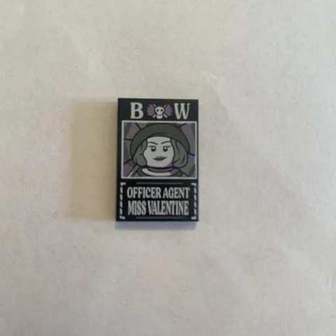 LEGO One Piece Baroque Works Wanted Poster Officer Agent MISS VALENTINE Dossier