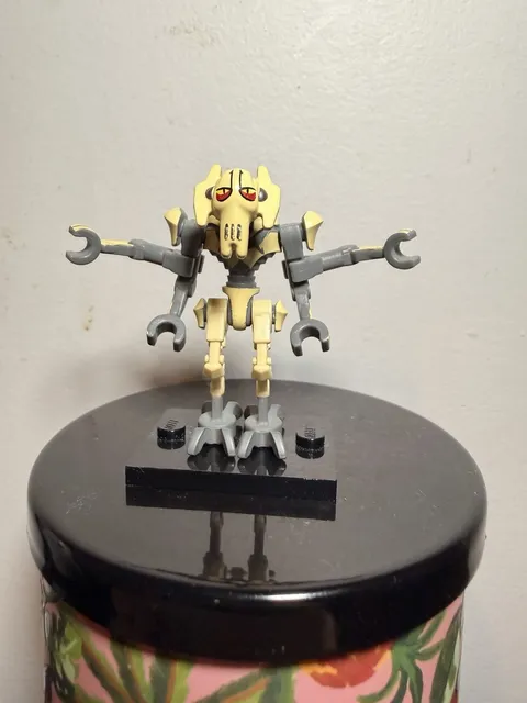 LEGO Star Wars General Grievous Minifigure CW 9494 (Lightsabers included!) 