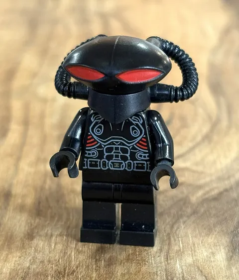 LEGO Minifigure Black Manta SH0526 Aquaman Villain Figure - Rare LEGO Villian