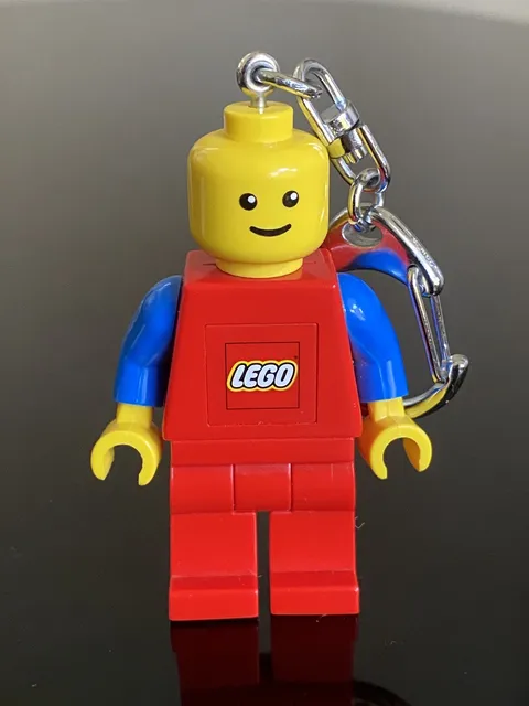 Retired 2009 Classic LEGO Minifigure LED Flashlight Keychain, Working