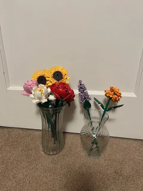 Lego Botanicals Flower Lot & Bricktanicals Lot Roses Lilacs Sunflowers Lotus