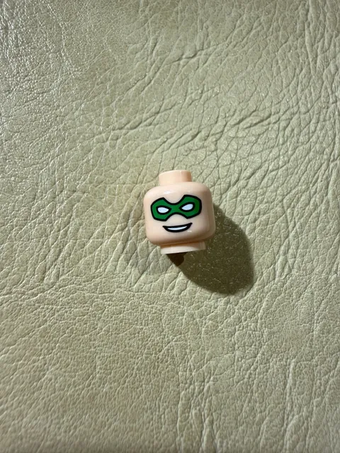 LEGO Batman Robin Head 3626pb0029 bat009 Genuine Minifigure Part 7783