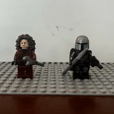 LEGO Star Wars Mandolorian and Peli Motto Minifigure Lot x2 W/Accessories