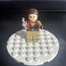 New LEGO Star Wars Minifig Padmé Amidala - Senator Minifigure sw1303 75354
