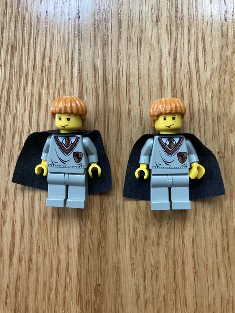 Lego Ron Weasly Minifigure Lot Of 2 hp007 Great condition.