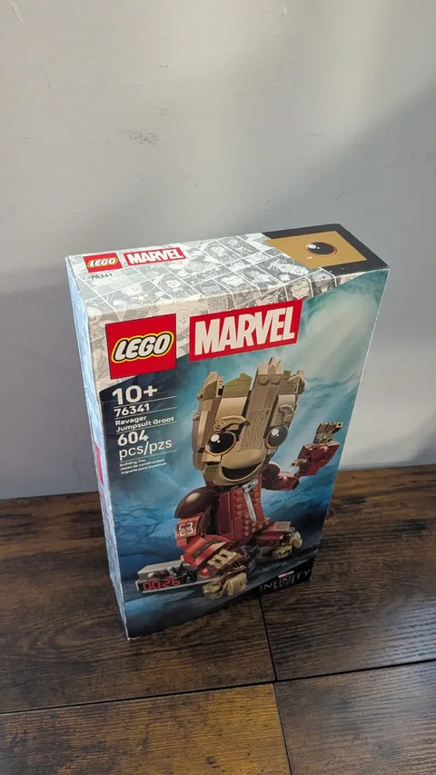 LEGO Marvel THE INFINITY SAGA Ravager Jumpsuit Groot (76341) 604 Pieces NEW