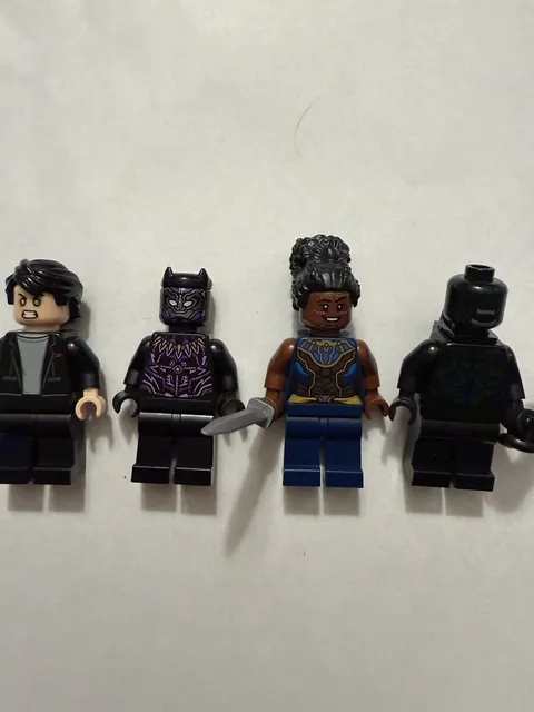 LEGO Marvel Minifigure Lot Black Panther Shuri Bruce Banner Berserker Genuine