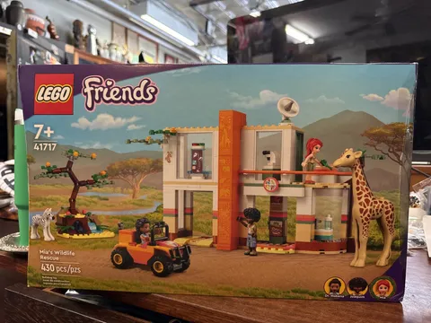 LEGO 41717 - Friends Mia's Wildlife Rescue - Brand New