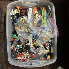 Bucket Of Legos.Over Hundreds Of Pieces.