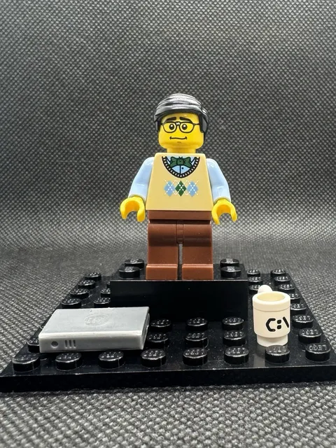 LEGO Minifigures Series 7 Computer Programmer