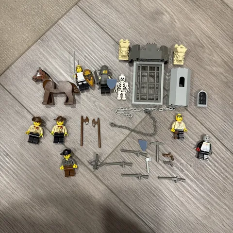 LEGO VintageCastle Knight Minifigures Lot w/ Weapons Shields & Horse, Skeleton +