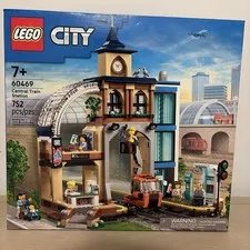 LEGO City Central Train Station Set Brand New Unopened (60469)