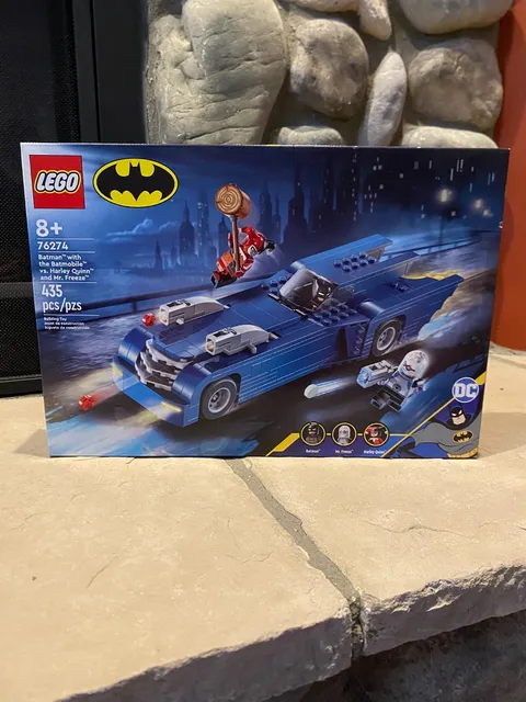 Lego BATMAN ANIMATED SERIES Batmobile Vs HARLEY QUINN & MR FREEZE Set 76274