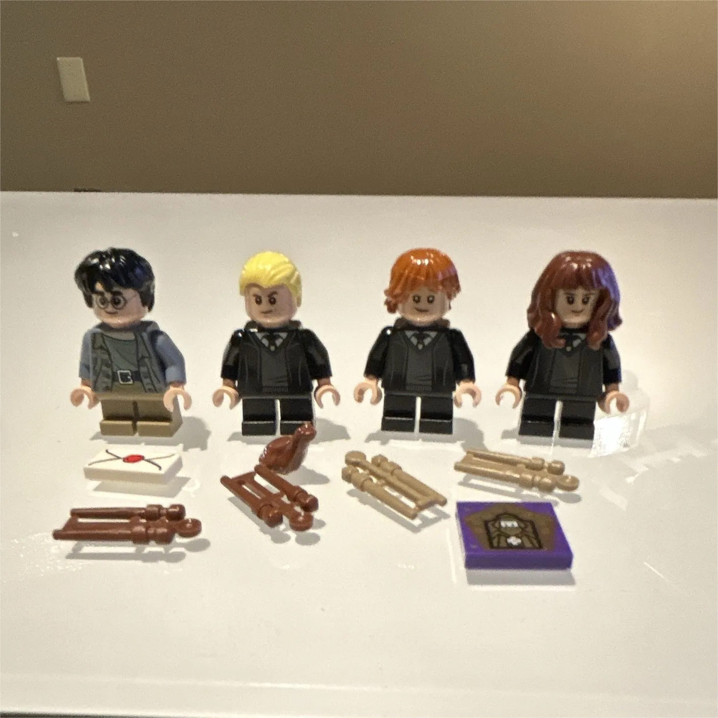 LEGO Harry Potter Minifigure Lot of 4 Harry Draco Ron Hermione w/ Accessories