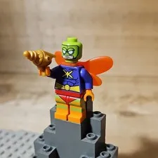 LEGO Plastic Alien Conquest Alien Minifigure w/ Orange Wings & Gold Drill