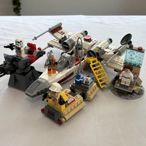 LEGO Star Wars 75423 Luke’s Red Five X-Wing All Minifigs No SMART Brick Or Box