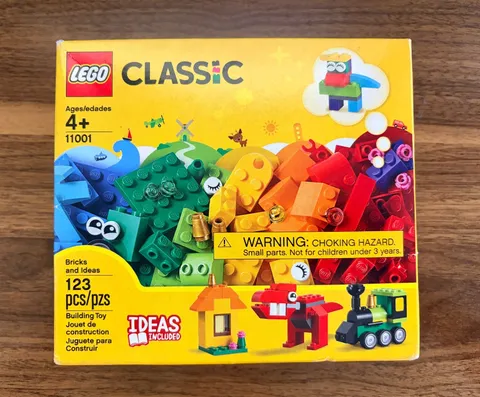 *NEW* Lego 11001 Classic Bricks and Ideas *RETIRED*
