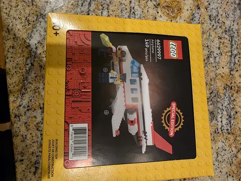 LEGO Airplane Special Edition Limited Edition Set 6629997 149 pcs 10+