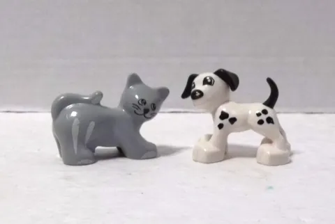 Lego DUPLO  Dalmation Dog &  Gray Cat